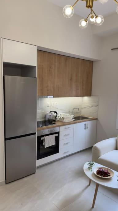New Center Apartment Near Metro アテネ エクステリア 写真