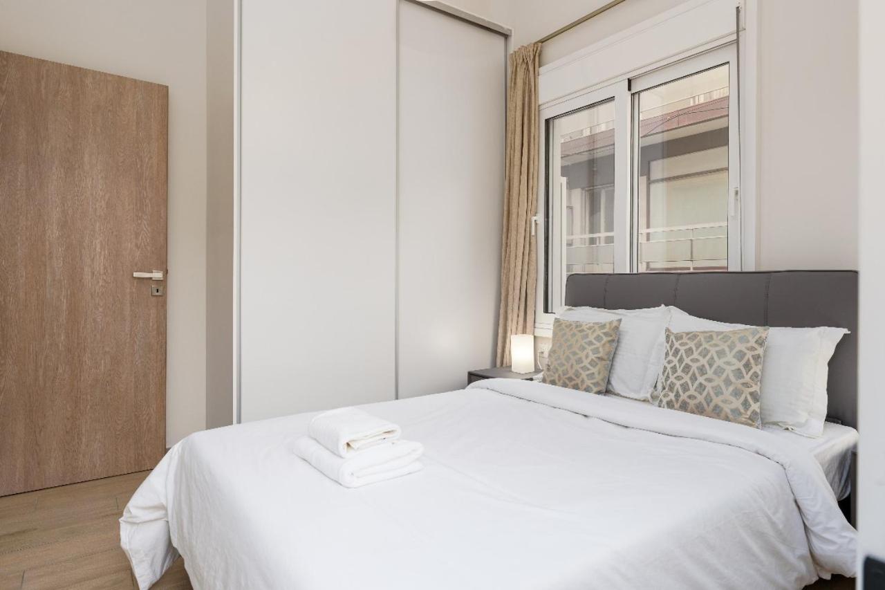 New Center Apartment Near Metro アテネ エクステリア 写真